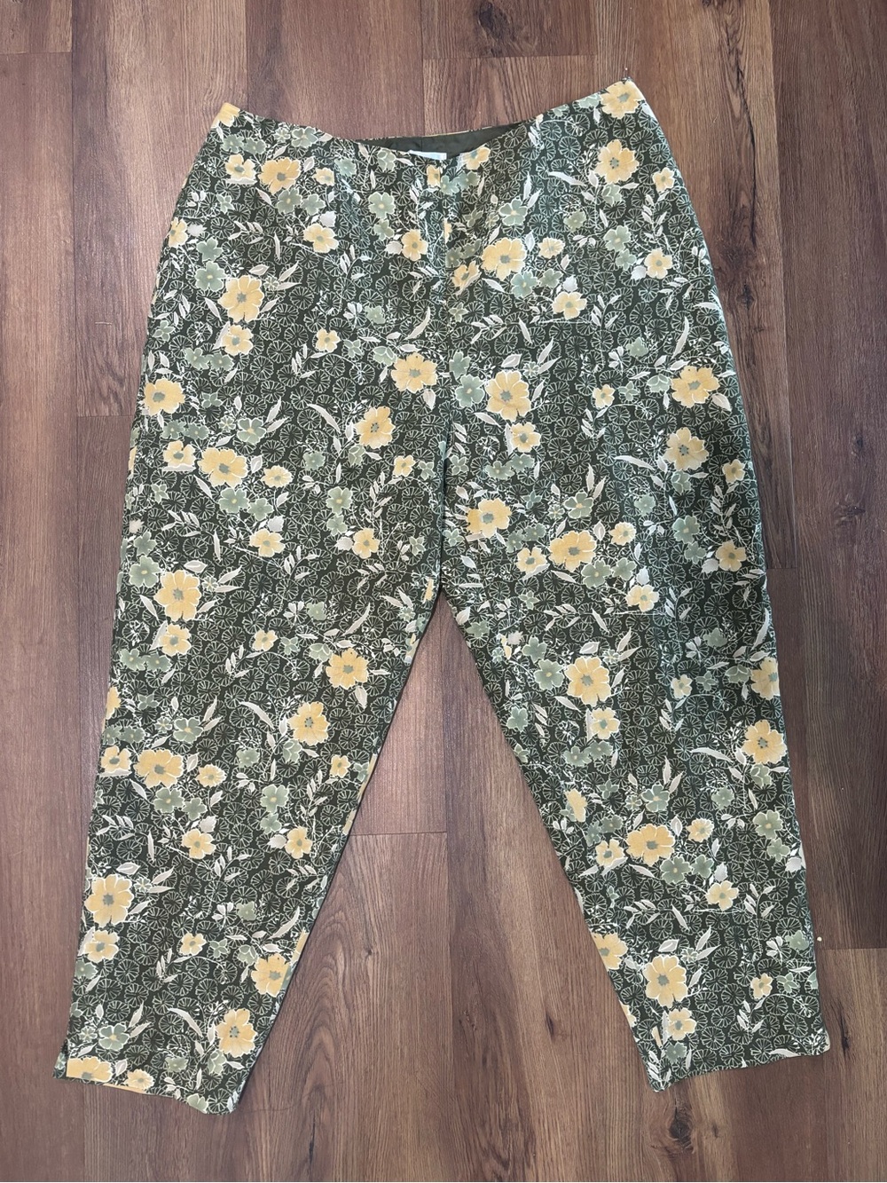 Women’s XL (16) Green Floral Patterned Linen Blend Barrel Pants Fall Fashion
